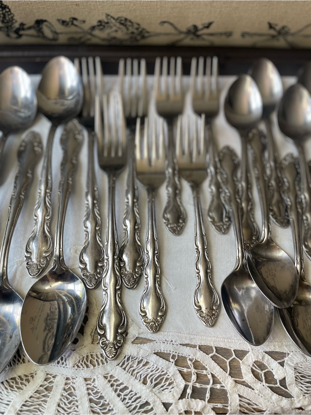 Stainless steel flatware Japan ornate vintage silverware set